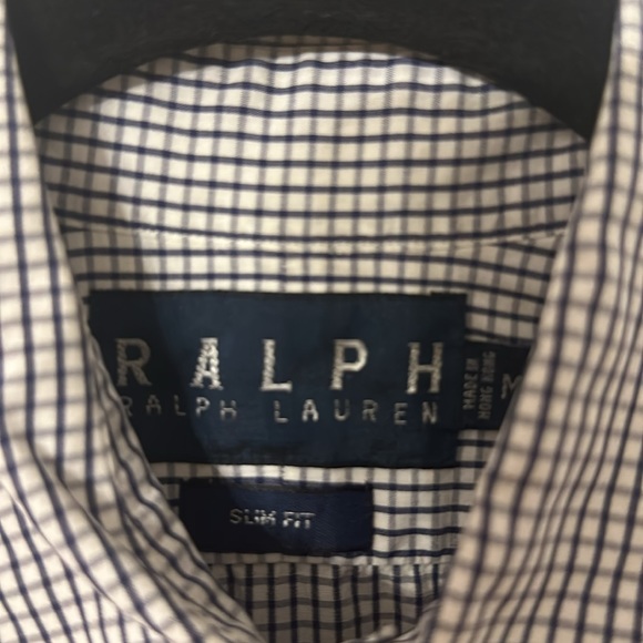 Women’s M Ralph Lauren button down. - Picture 3 of 7